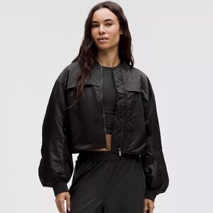 🖤 Lululemon Insulated Ruched Bomber Jacket black size 8 $198